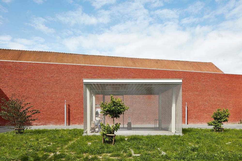 Abscis Architecten - buitenpavilioen voor beeldende kunsten - foto Steven Neyrinck