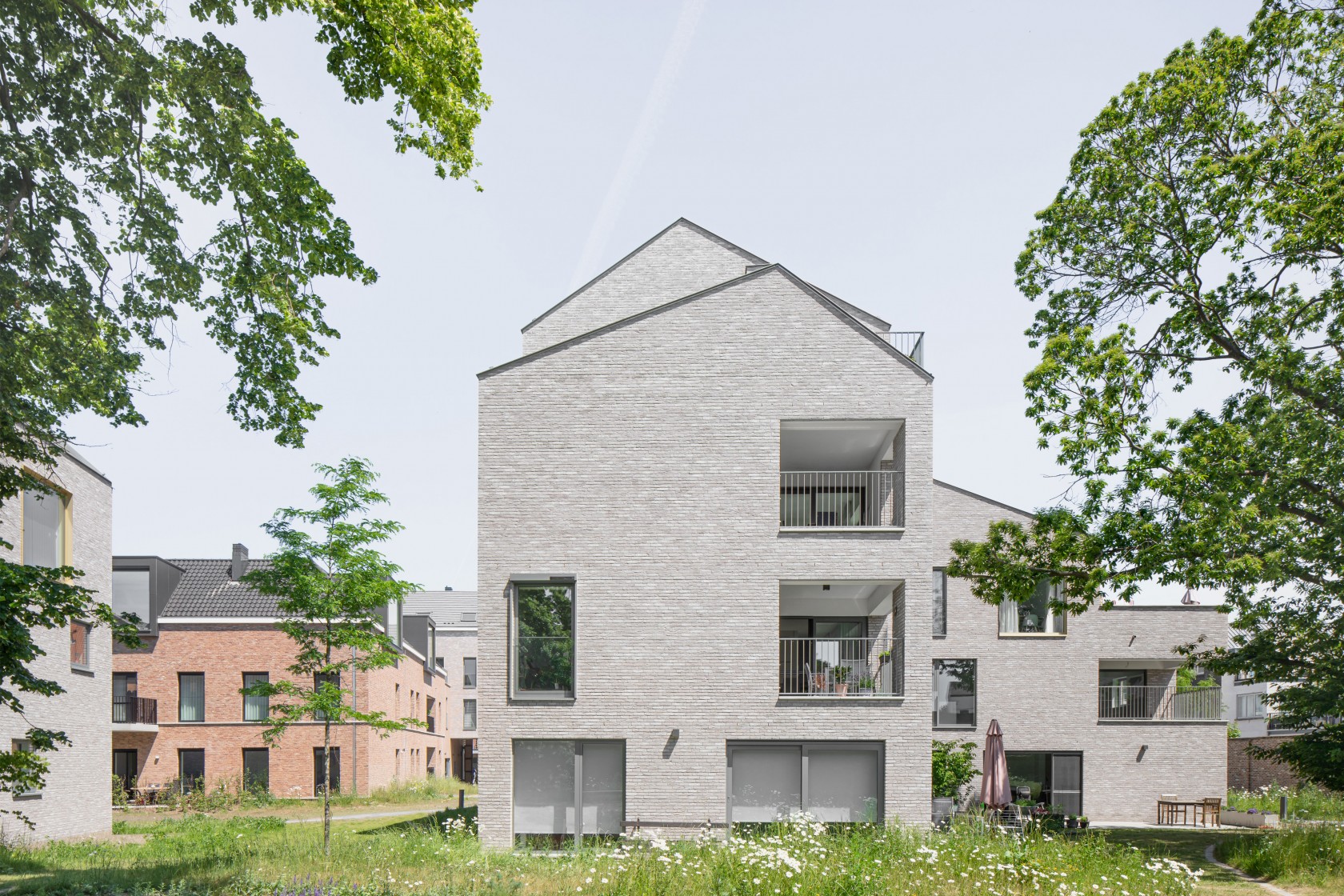 Abscis Architecten - gemengd woonproject Theresianenklooster Aalst - foto Jeroen Verrecht